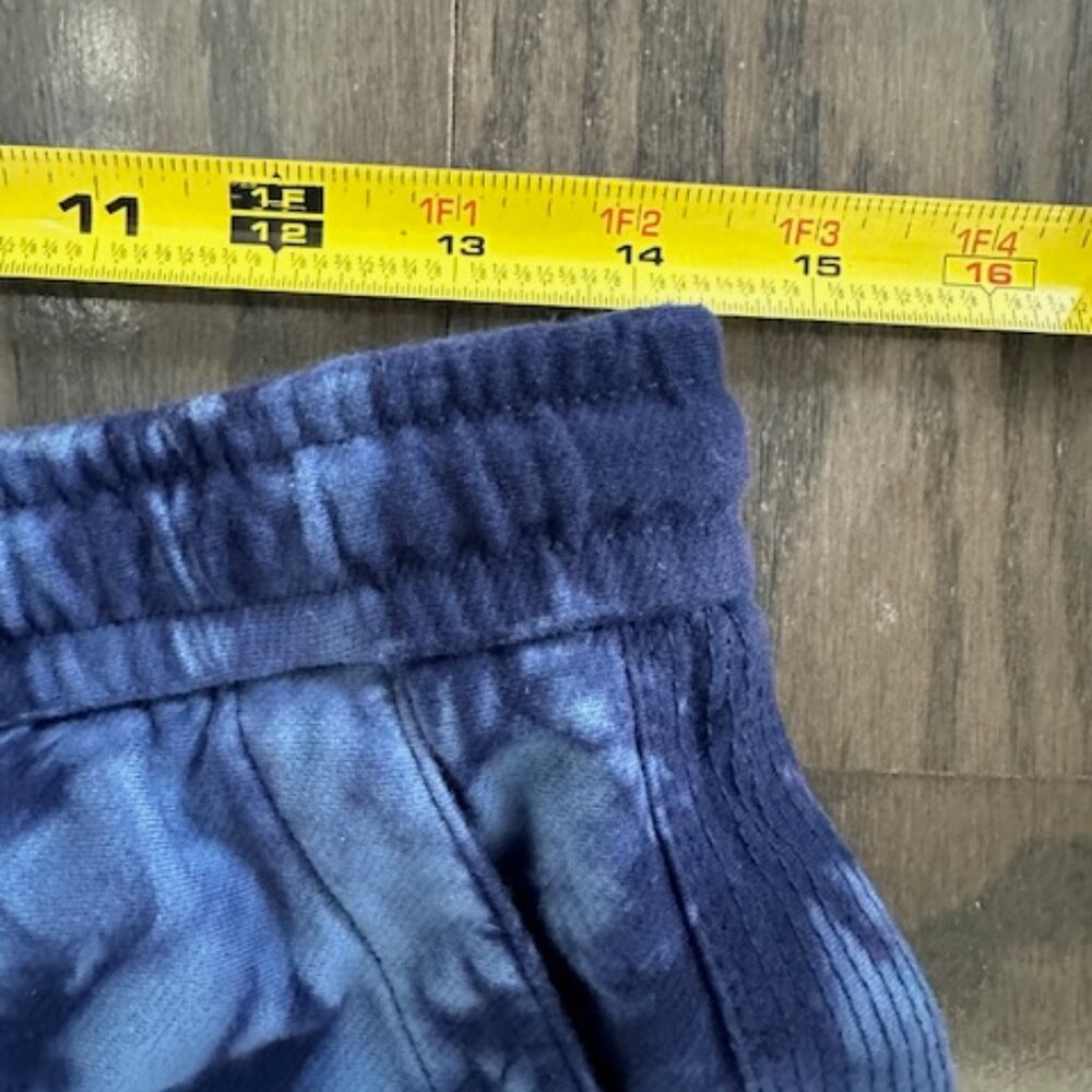 Athleta NWOT Farallon Knit Crustal Blue Tie Dye Drawstring Waist Short - Picture 12 of 16